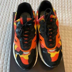 Valentino camouflage runner sneakers. Size 44 (US size 10-10.5men’s).